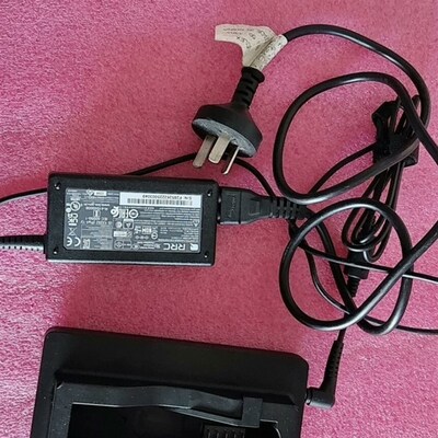 适用RRC2054 RRC2057 A11-065N1A充电器 RRC-SMB-UBC单槽电池底座