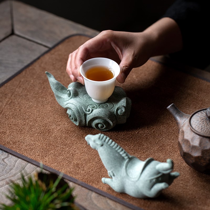 碌心  青砂石装饰摆件中式国潮茶宠逗兽记神马浮云可拆分杯垫茶搁