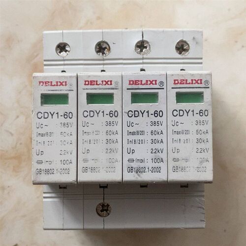 4P浪涌保护器 CDY1-60 拆机 成色如图 功