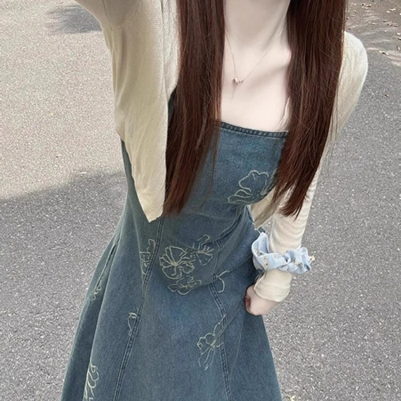 复古法式无袖牛仔连衣裙女2025新款设计感花朵方领收腰背心长裙子