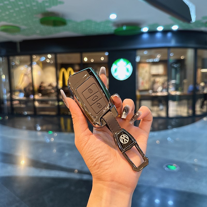 适用新款款大众迈腾新帕萨特cc巍然途昂x钥匙套金属皮革壳包扣