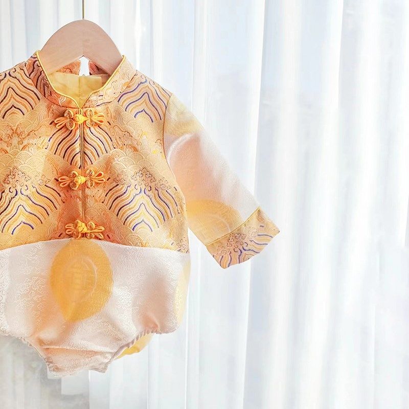 宝宝周岁礼服男女春夏季婴儿满月百日宴中式包P服抓周连体衣唐装