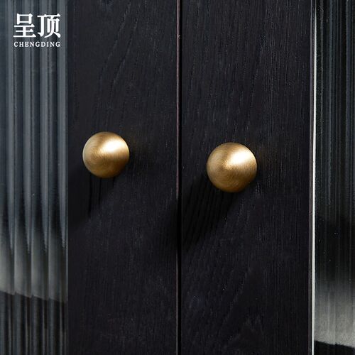 呈顶法式黄铜柜门把手抽屉厨房圆形圆球古铜色单孔衣柜橱柜小拉手