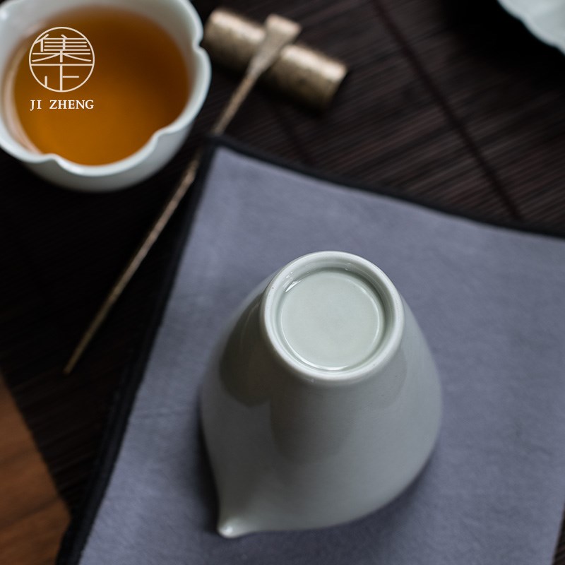 集正 月灰公道杯小号匀杯 小巧细嘴草木灰釉公杯干泡功夫分茶杯