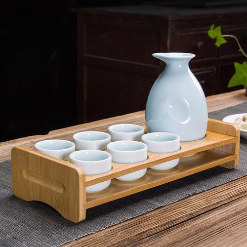 甄选青瓷家用白酒杯分酒器陶瓷酒具套装仿古喝酒壶清酒小酒盅带酒
