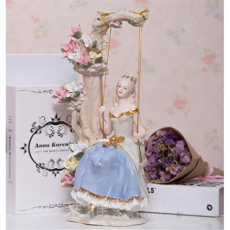 陶瓷摆件西洋美女秋千公主高雅人物桌面装饰品新婚乔迁生日小礼品