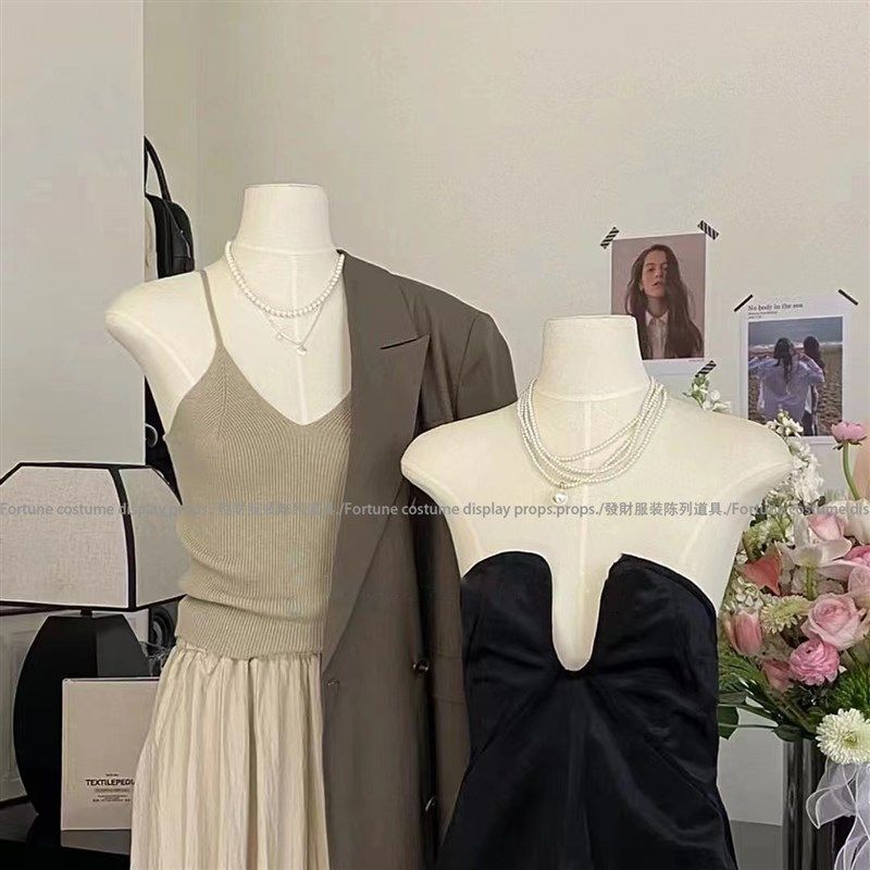 服装店专用模特展示架扁身女假人橱窗人台带手平胸直角肩陈列道具