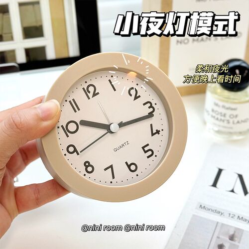 简约时钟桌面台式时钟床头闹钟摆件学生书桌闹钟北欧风办公室闹铃