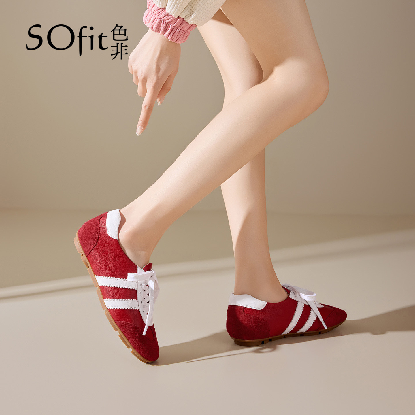 SOfit/色非春季新款时尚平跟休闲板鞋平底系带方头拼色运动休闲鞋
