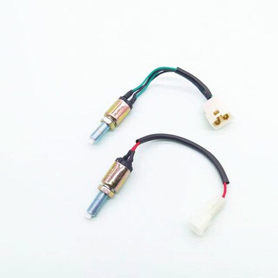 适用于夏利N3+绅雅A+N5N7V2三厢两厢刹车灯开关制动开关传感器