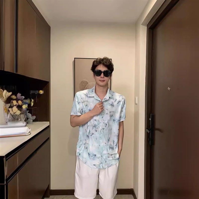 高端亲子装一家三口夏装母子衬衫2024新款夏天洋气雪纺母女连衣裙