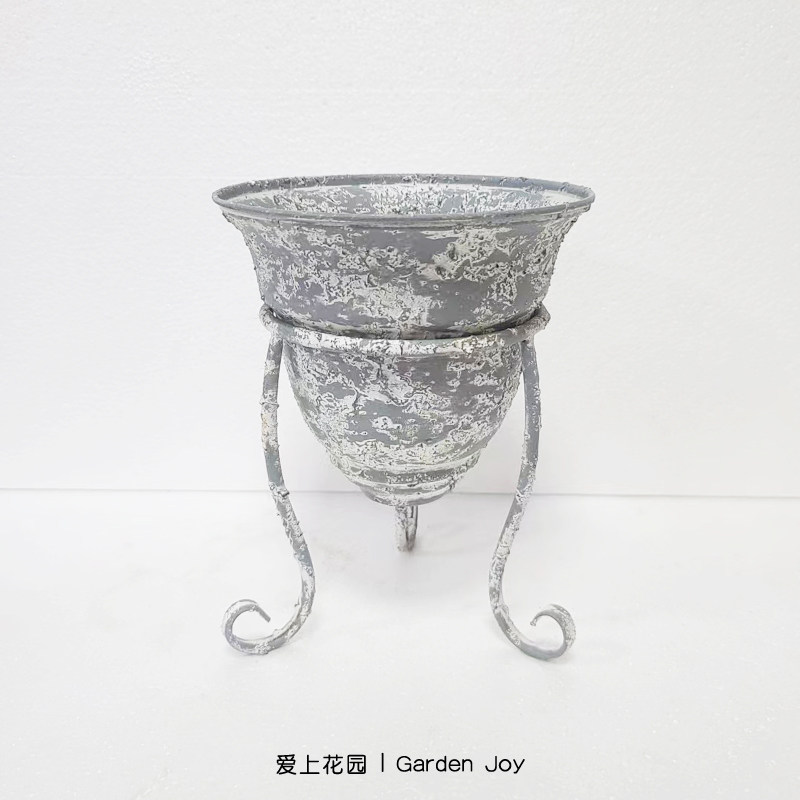 爱上花园丨园艺杂货 花园庭院装饰摆件 铁皮 铁帽子组合三脚花盆