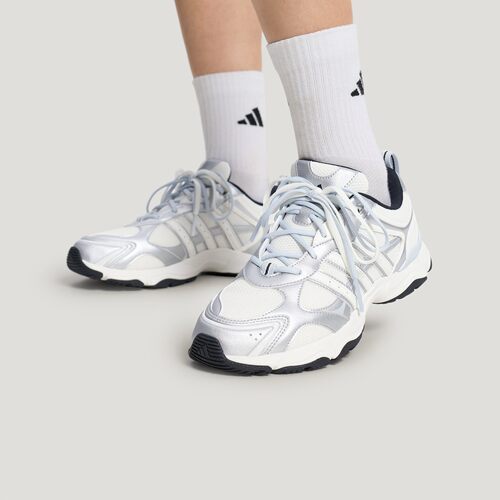 阿迪达斯 （adidas）女子WHISPER GLIDE时尚休闲鞋KH6931