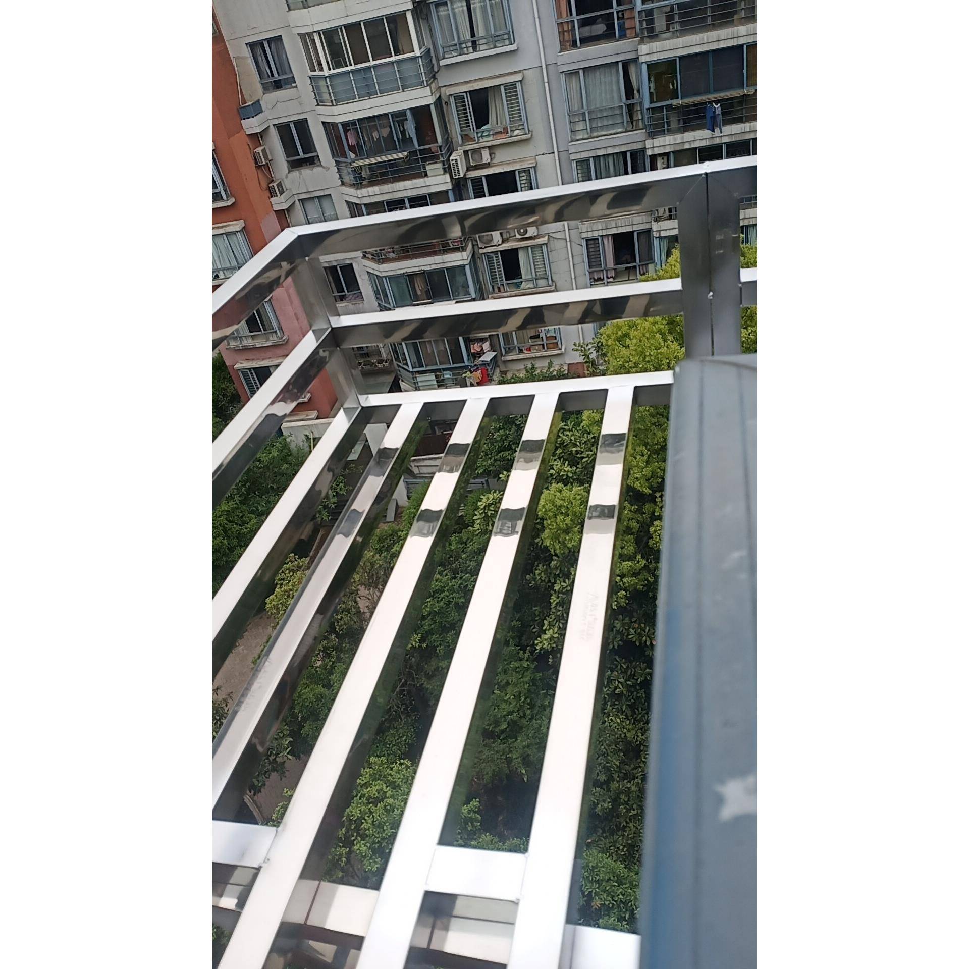 不锈钢阳台花架架挂式阳台花架窗台栏杆室外花盆架可定制上门安装