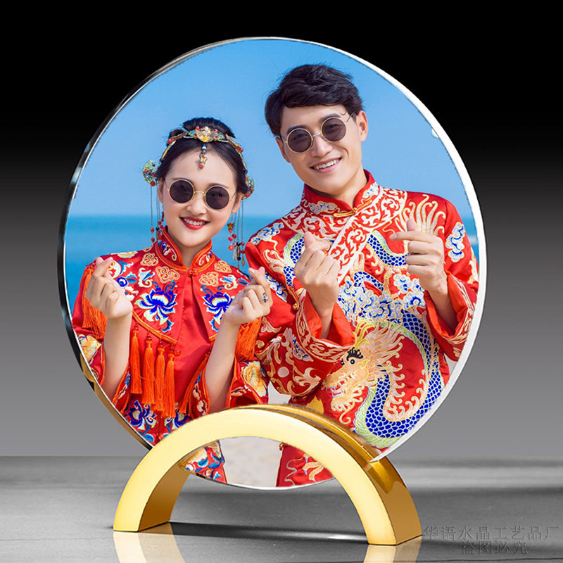圆形水晶照片摆y定制婚纱儿童i贝成长记录d宝台金属玻璃相框摆件