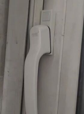 联动升柄锁级配件转动锁扣拉手门窗加厚执手锁外钢塑开把手联动