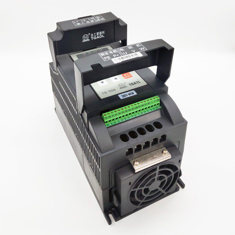 用工爱机利380V变频器三相4KW电机风德自动化通台矢量调速仪