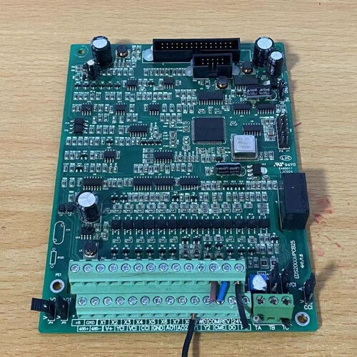 易能变频器EDS2000系MPCB25  30 37 45 55 75KW主CPU控制端子板