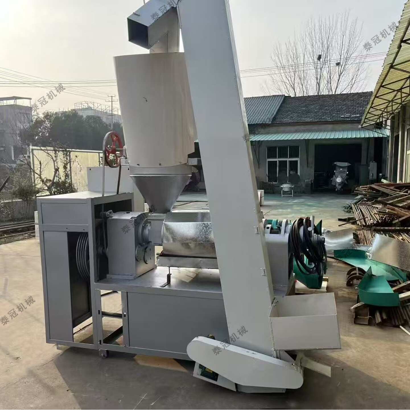 榨滤一体机家用商用大豆花生菜籽芝麻胡麻核桃葵花籽棕榈果打油机