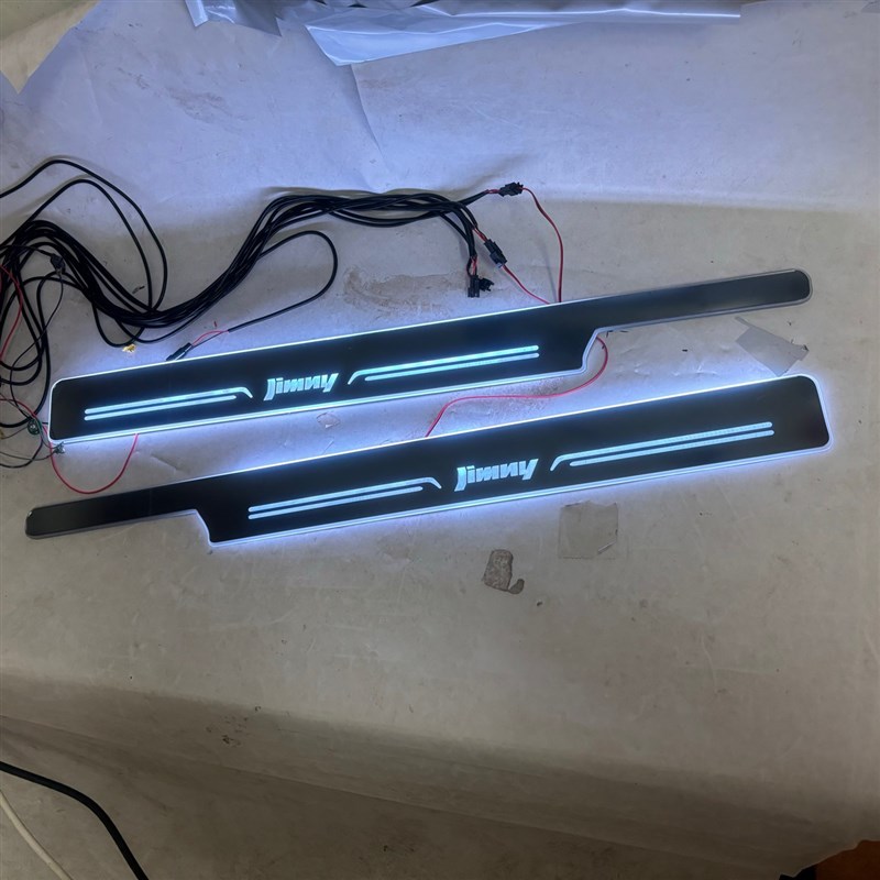 2片适用于吉姆尼 Jimny门槛y条 带LED灯流光动态七彩幻彩迎宾踏板