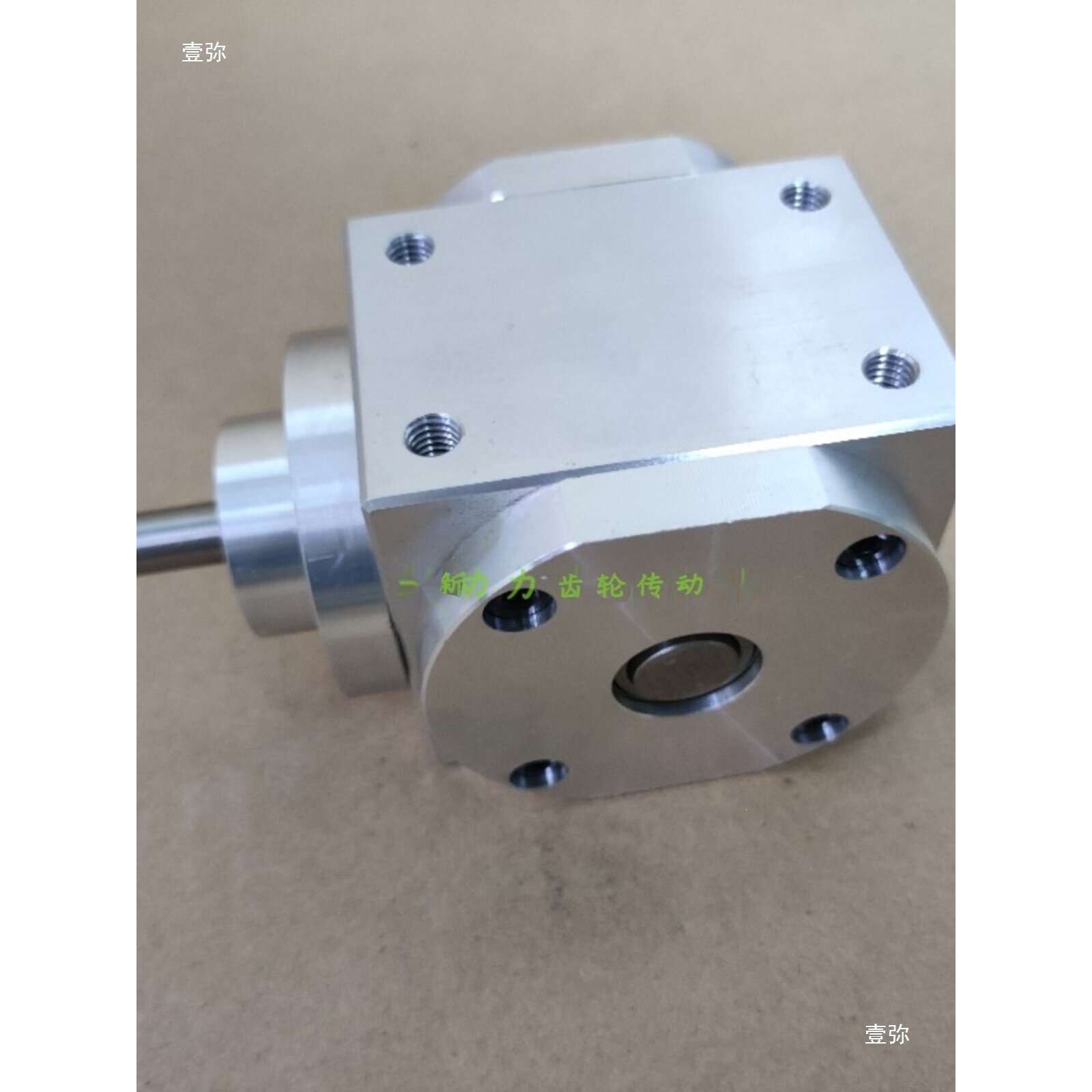 直角换向器90度1比2转角器齿轮箱立式卧式T型l型螺旋伞齿轮减速箱