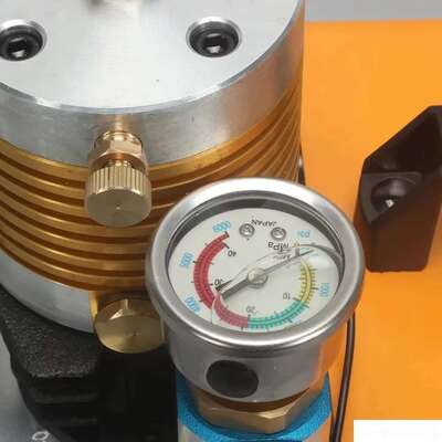 220V 80L/min 4500Psi 300Bar 30Mpa自动停止PCP泵高压空气压缩机