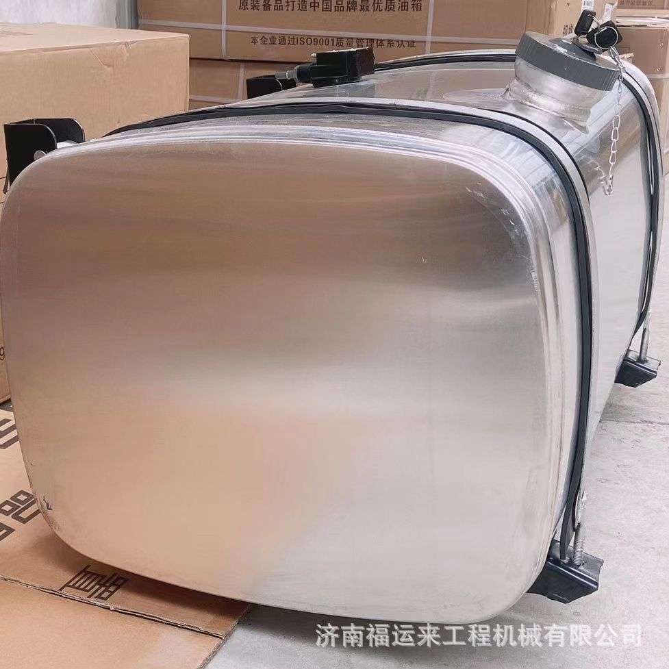 适用豪沃解放J6龙威陕汽德龙轻卡江淮江铃油箱82*60*50铝合金油箱