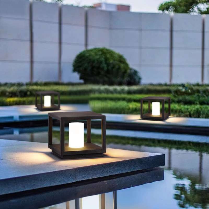 庭院大门口门柱灯户外护栏灯现代太阳能柱头灯防水别墅围墙柱子灯