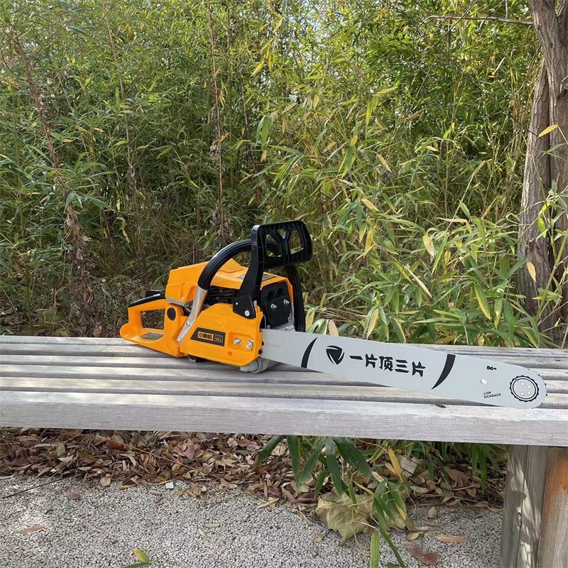 大功率汽油伐木锯手持耐高温切割摩托锯家用小型砍柴修枝油锯