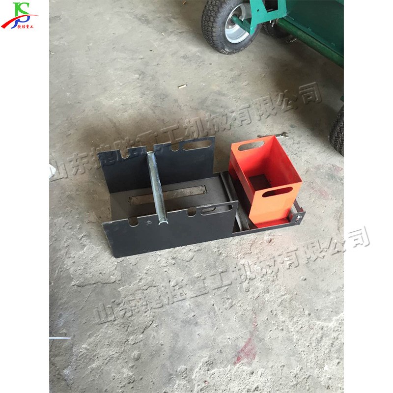 草坪修剪工具 城市园林修剪设备 人造K草坪铺设裁剪压实涂漆全套