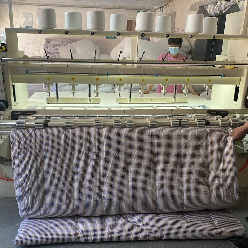 定 制自动g智能大型工业缝纫设备仿手工暗线引被机
