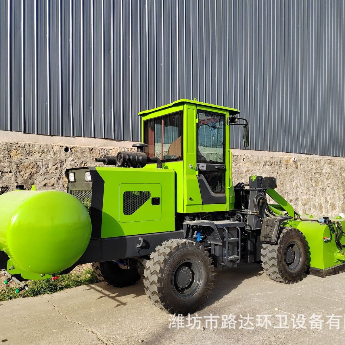 封闭式电动扫地车道路工地除尘