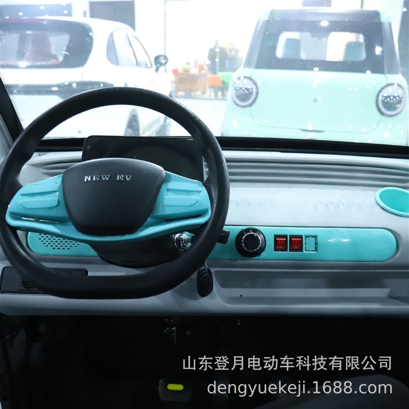 电动四轮家用接送孩子老年代步车 四N门四座女士电动轿车