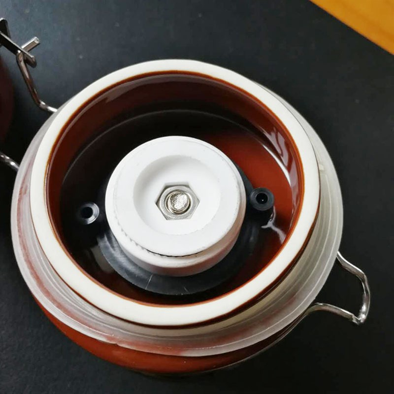 精品手动式带陶瓷密封罐磨豆机 经典手H摇磨豆机 畅销款 铸铁磨芯