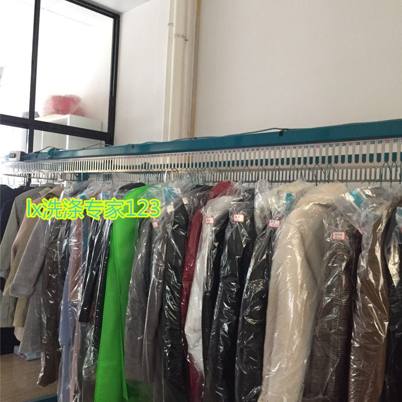 310点衣服输送线服装便携输送带收取滚动机衣物输送机衣物传送带