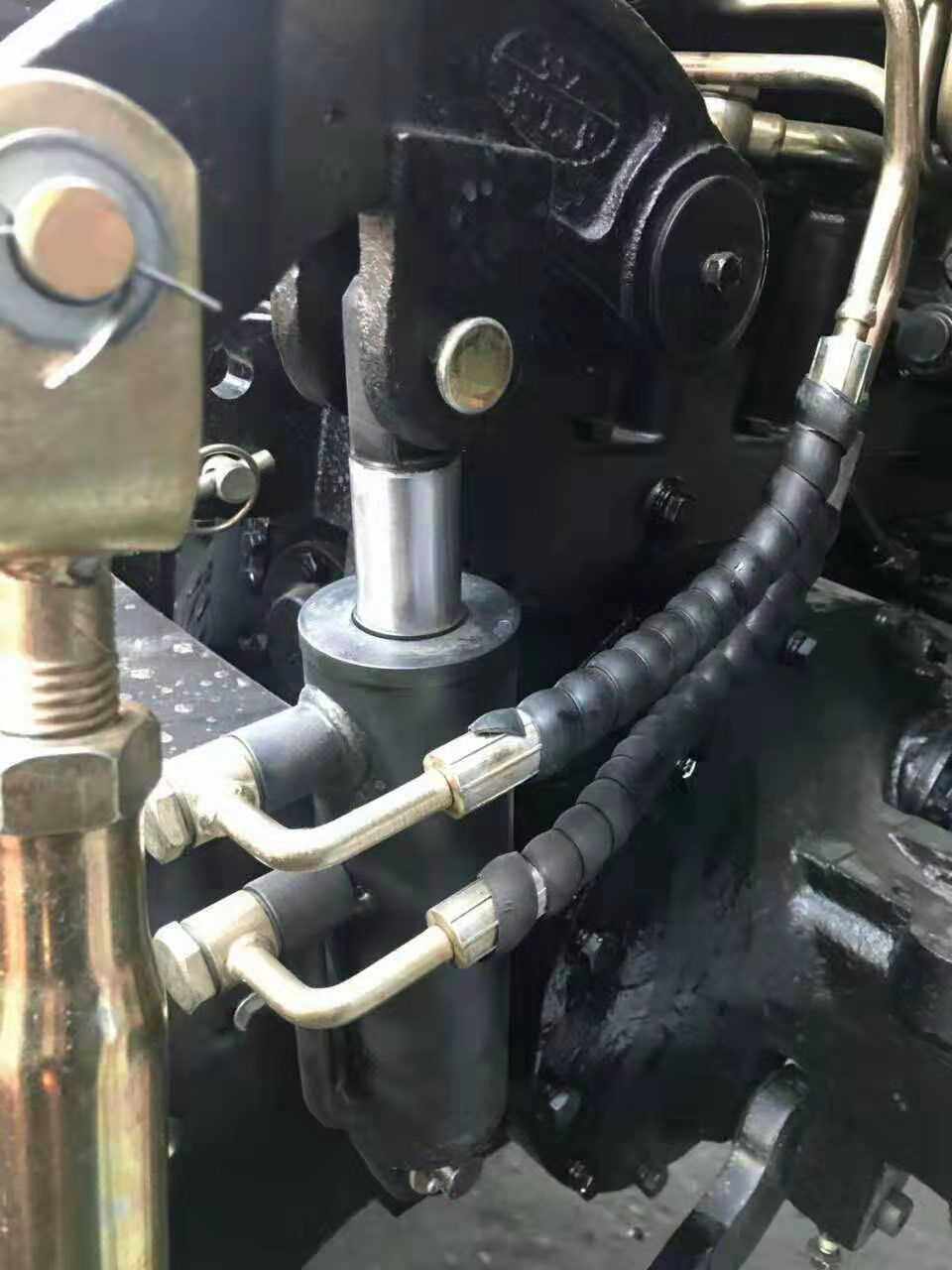 东方红迪尔福田雷沃欧豹时风东风拖拉机液压升降器提升器牛头总成