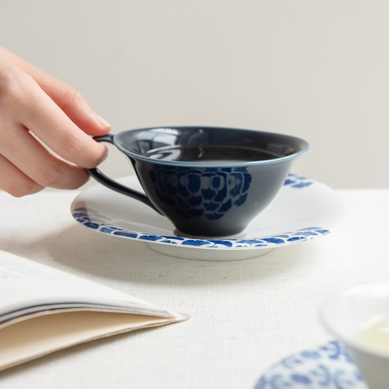 日本进口美浓烧日染四季蓝白陶瓷咖啡杯杯碟茶杯甜品碟套装礼物