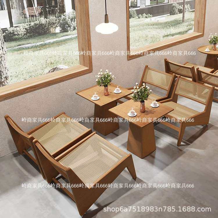 设计师咖啡店商用实木桌椅组合烘焙甜品店休息区餐厅藤编躺椅茶几