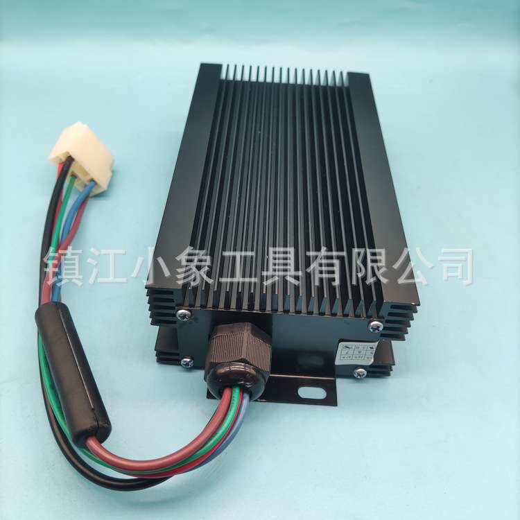 电动叉车观光车DCDC电源转换器 电压转换器 36 48 72V转12V 24V