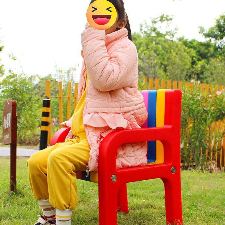 七彩虹儿童户外座椅野营地产幼儿园草地休闲七彩创意桌椅家具