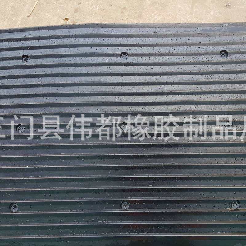 厂家供应高质橡胶坡道板车库防噪板移动便携上下台阶垫路沿坡