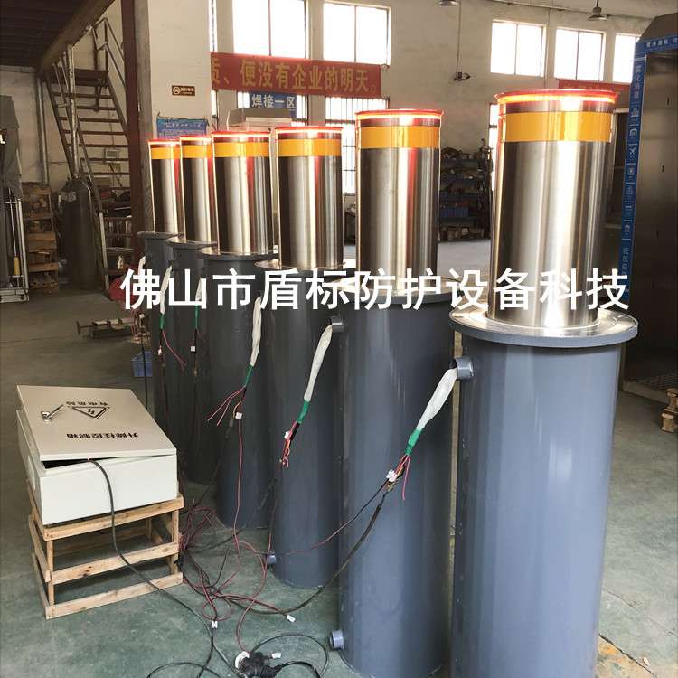 电动成品带LED反光灯防撞柱 汽车出入路口自动升降防撞柱智能路柱