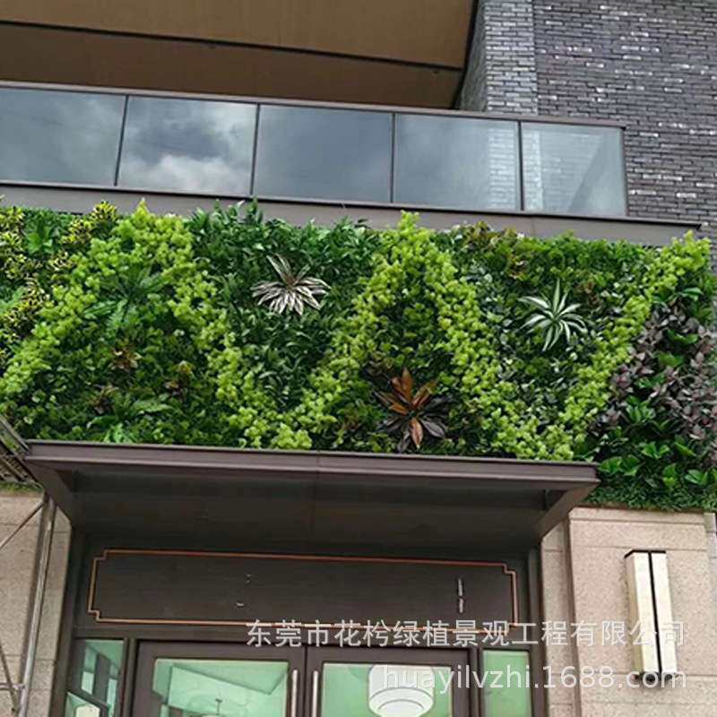 人造草坪工程围挡仿真植物墙航拍绿化装饰工地围栏屋顶庭院墙厂家