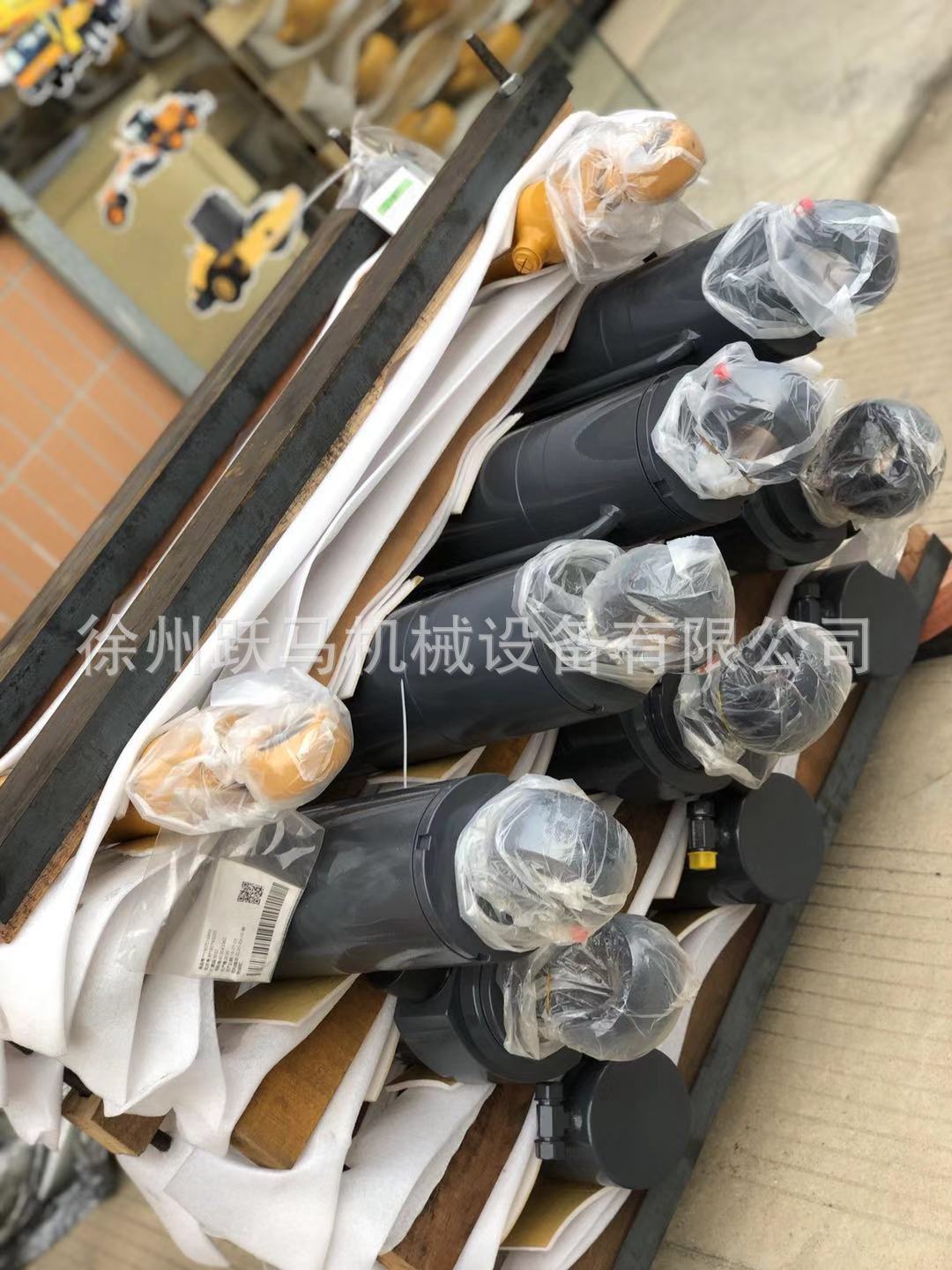徐工旋挖钻加压变幅油缸