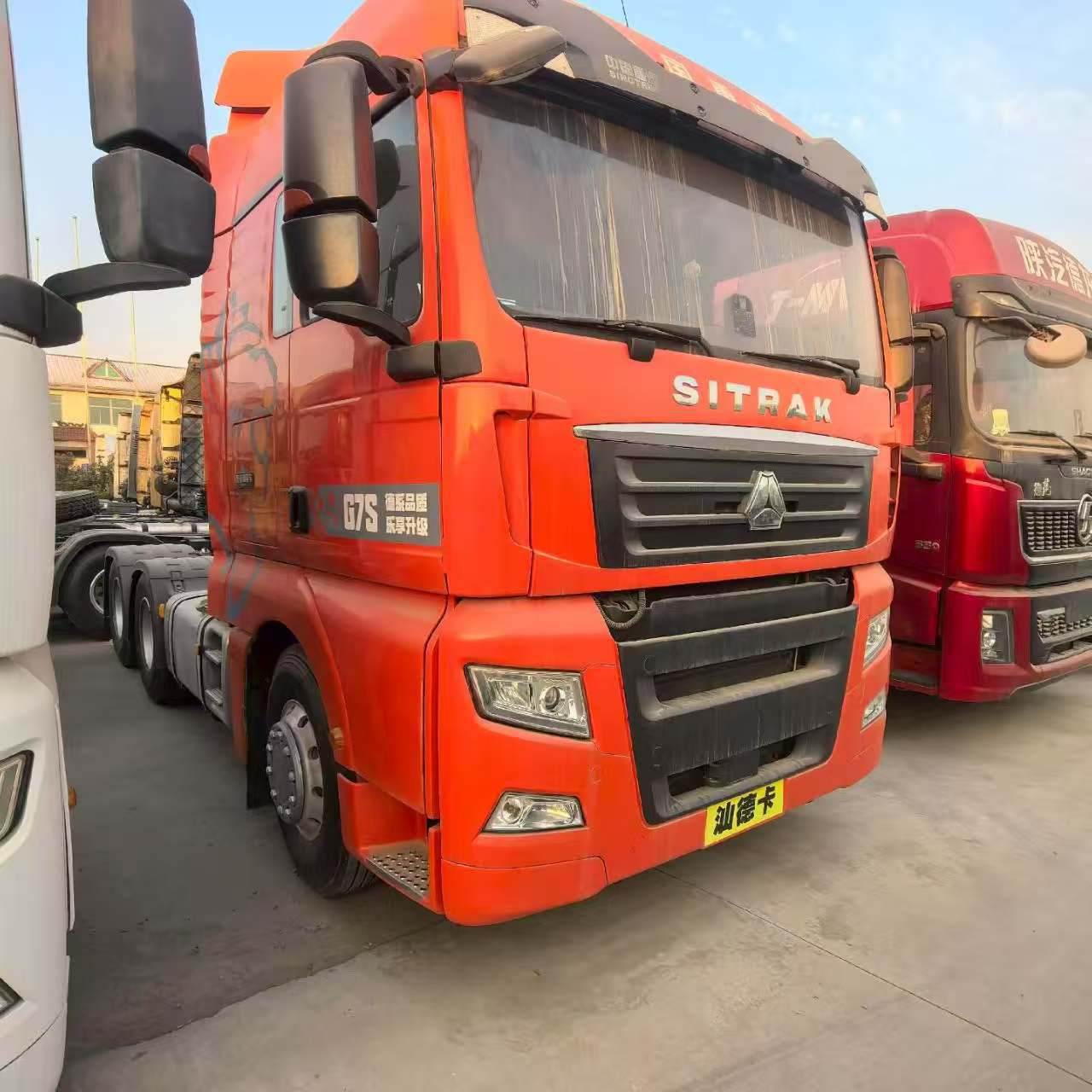 跨境非洲重汽豪沃牵引车头 371马力重型卡车10轮半挂码头货运拖车