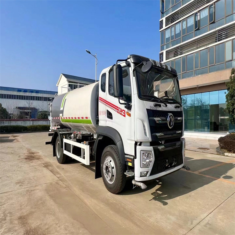 东风道路矿用喷洒车消毒抑尘