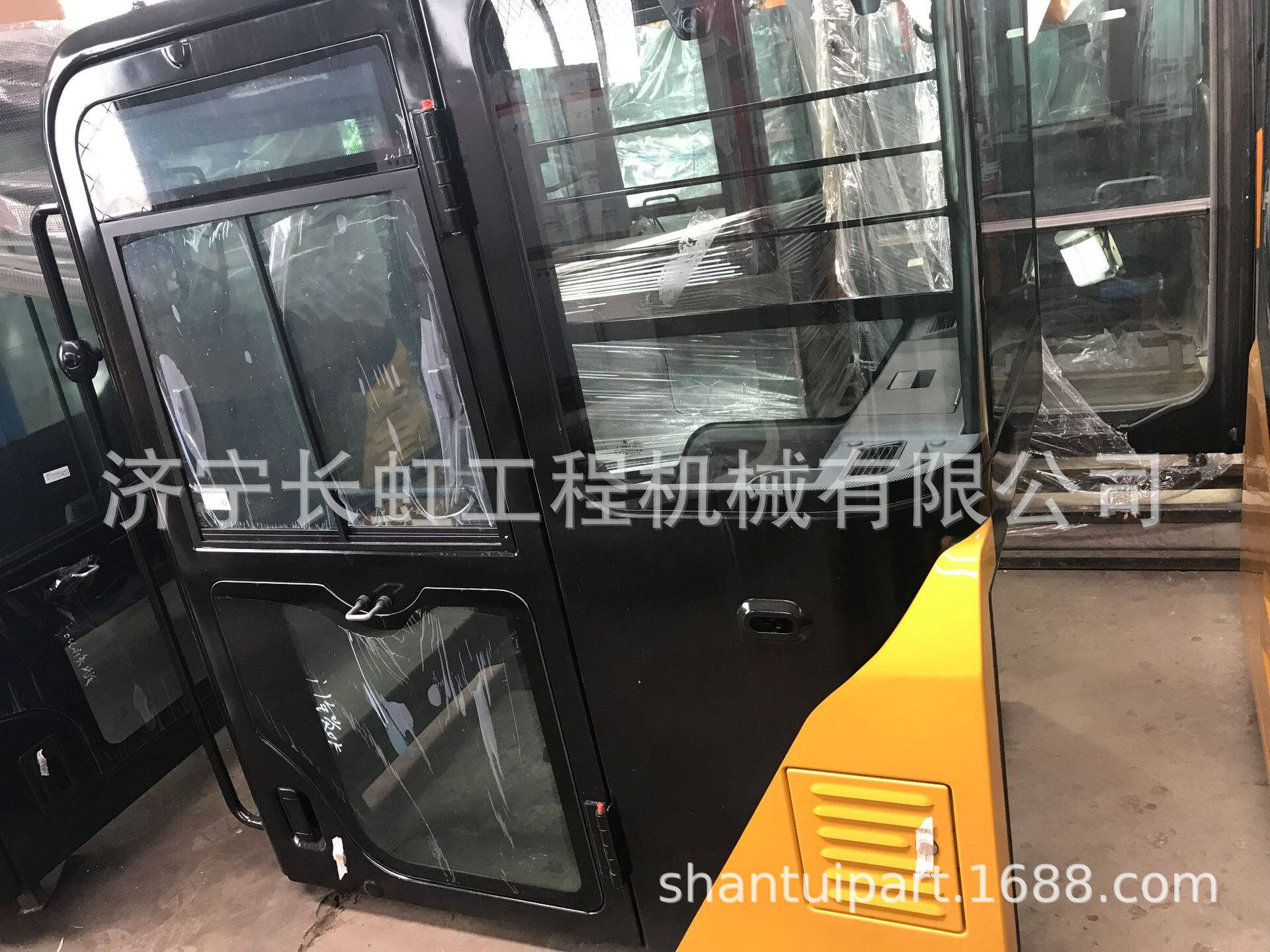 现货供应三一挖机配件SY75-9驾驶室
