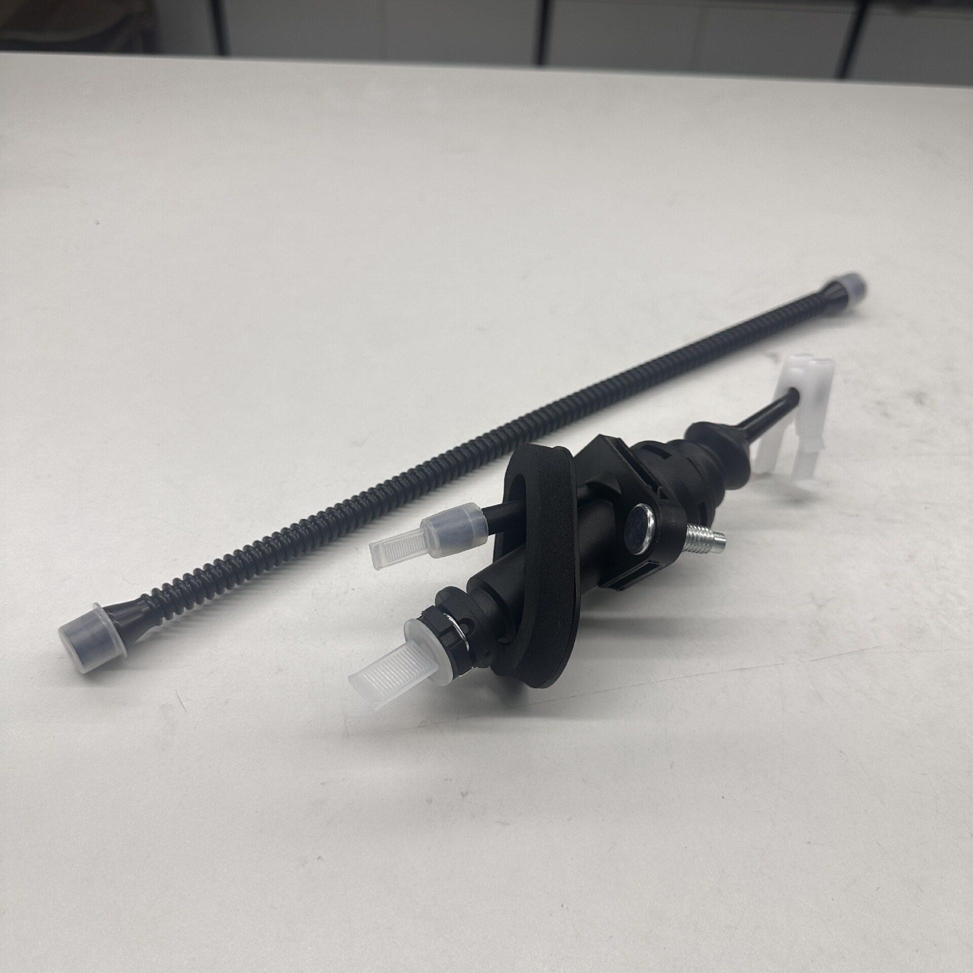 93298712汽车配件离合器总泵兼容欧宝