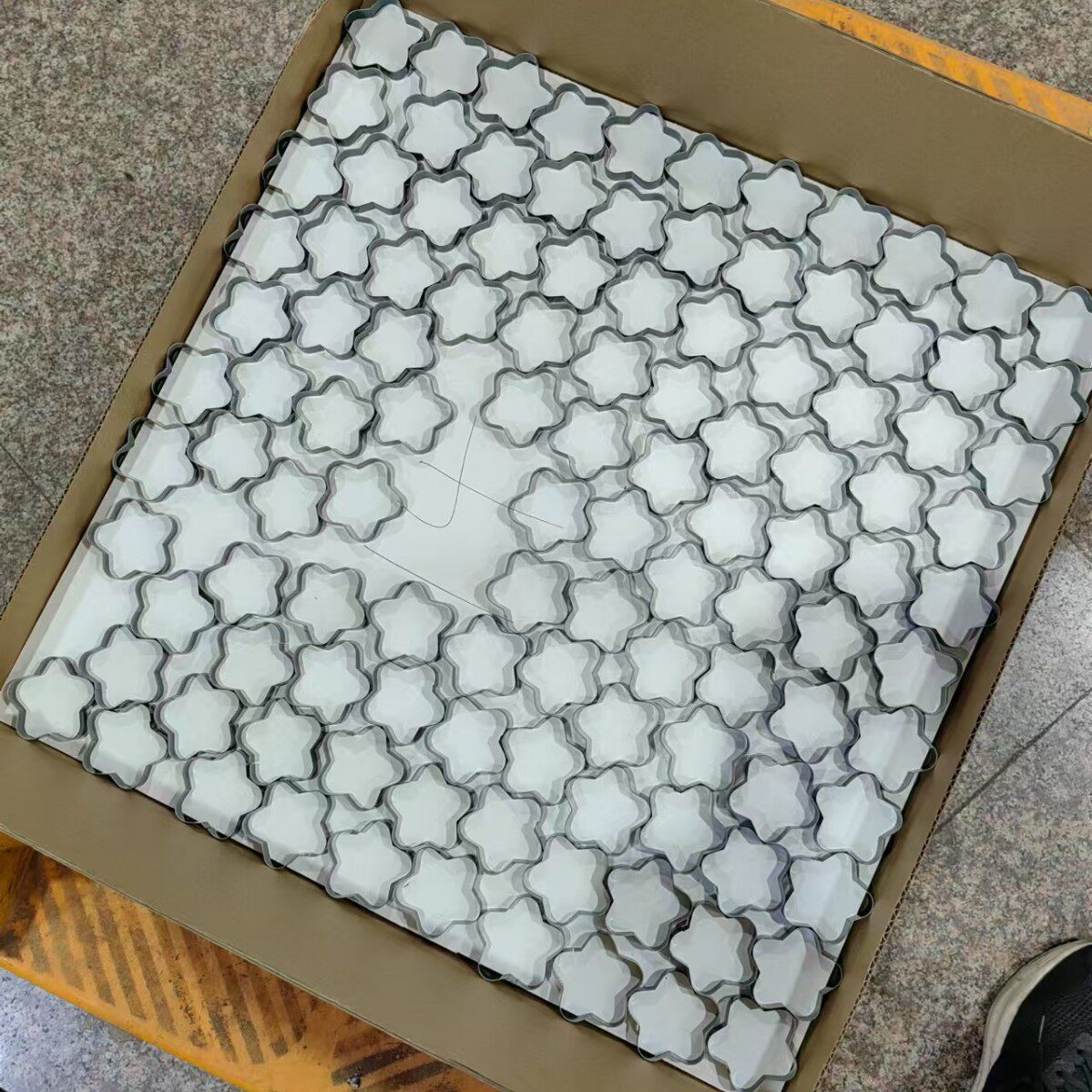 厂家销售胸章机刀模切割刀模机器配件批发选购