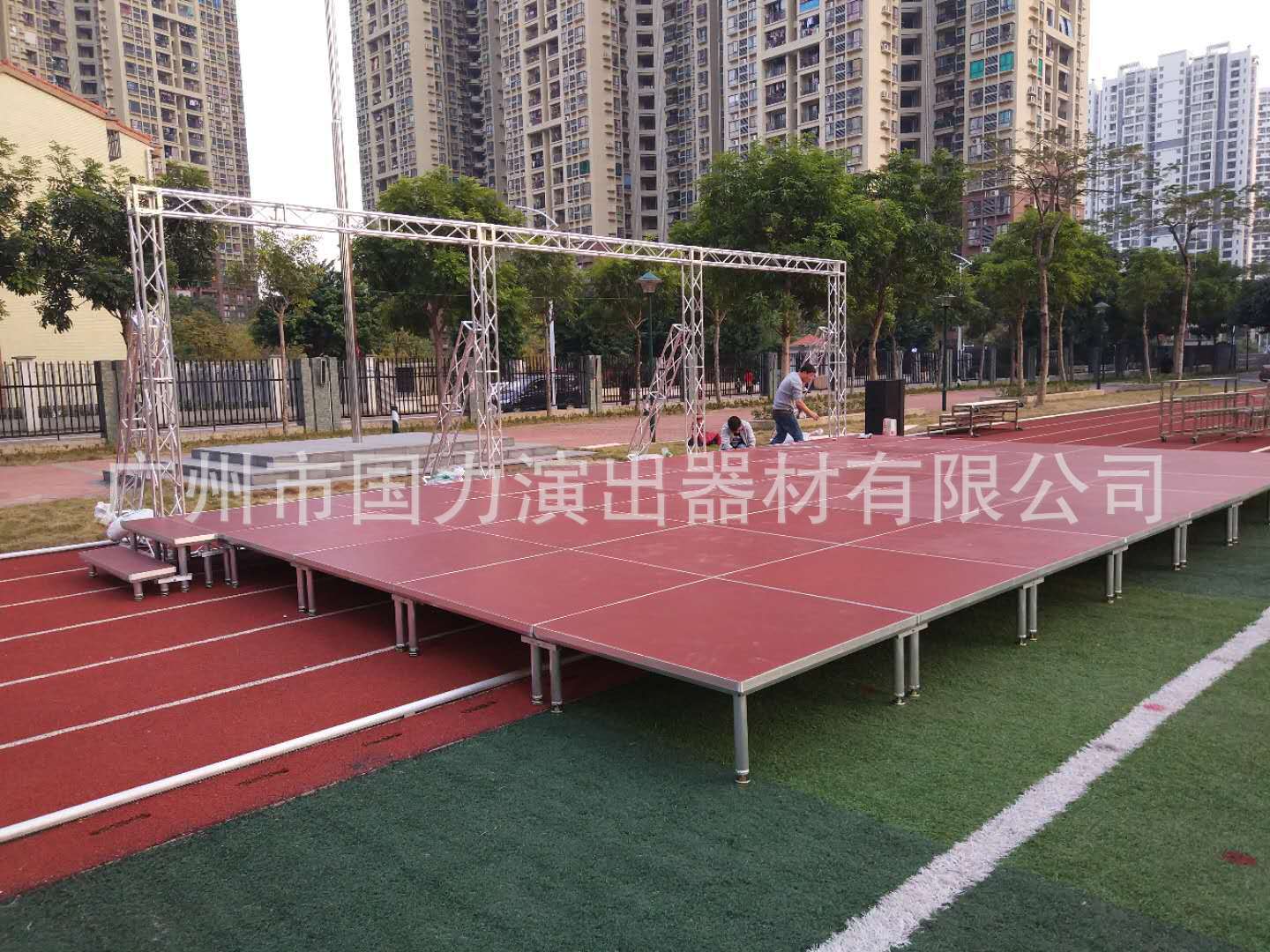 工厂直供简易学校专用舞台架子临时跳舞台走秀T台新款活动舞台